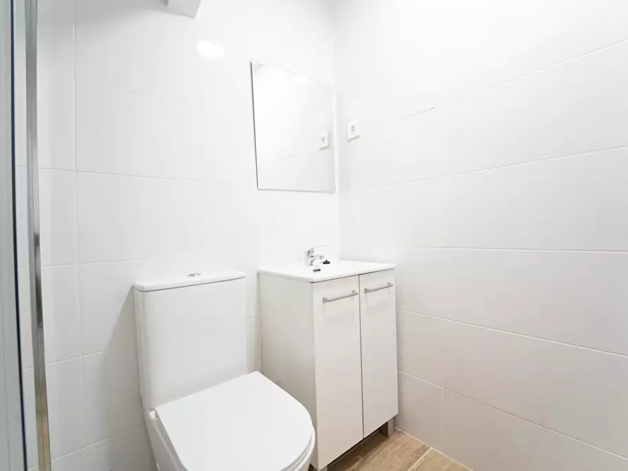 Immagine 8 di Camera in affitto  in Calle de Manuel Maroto a Madrid