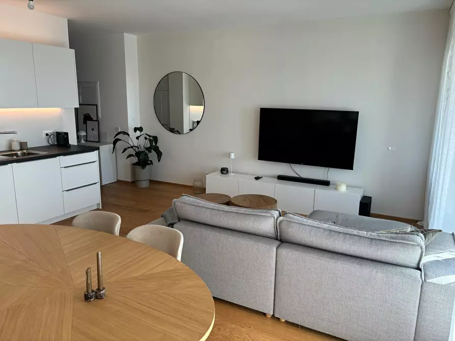 Immagine 4 di Appartamento in affitto  in Friederike-Nadig-Allee a München