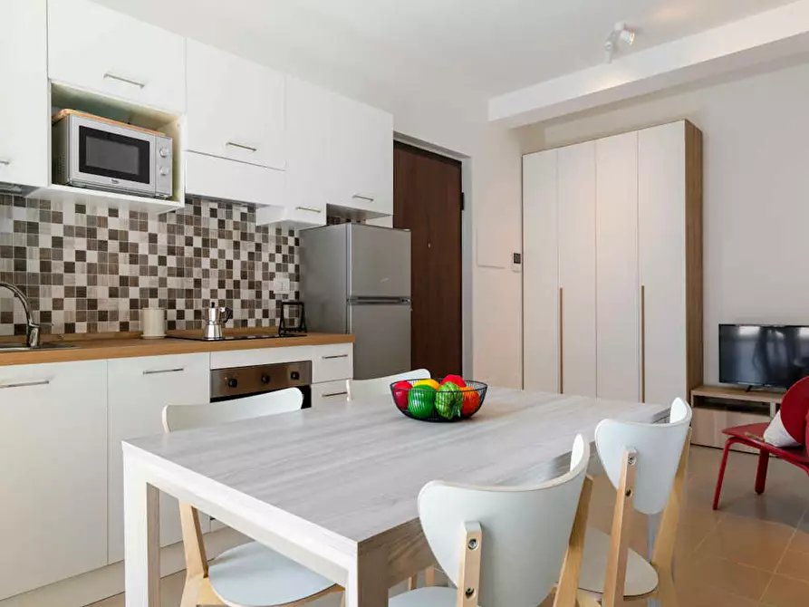 Immagine 8 di Appartamento in affitto  in Via Gardone a Milano