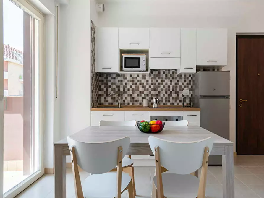 Immagine 9 di Appartamento in affitto  in Via Gardone a Milano