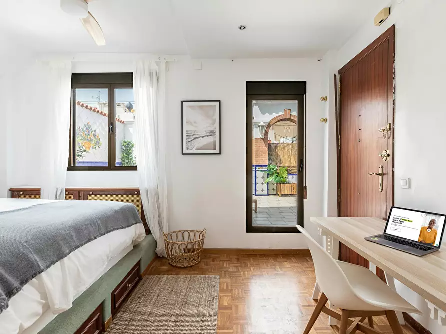 Immagine 2 di Camera in affitto  in Carrer del Doctor Vila Barberà a Valencia