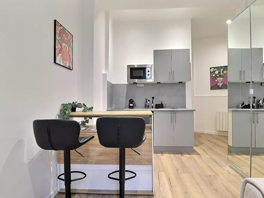 Immagine 7 di Appartamento in affitto  in Boulevard Voltaire a Paris