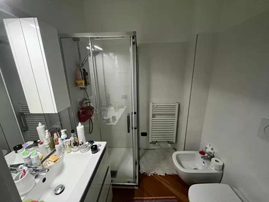 Immagine 6 di Camera in affitto  in Via IV Novembre a Bergamo