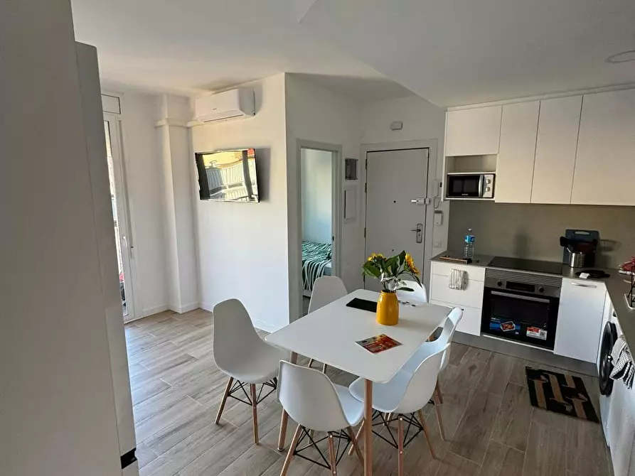 Immagine 4 di Camera in affitto  in Carrer de Jansana a Hospitalet De Llobregat, L'