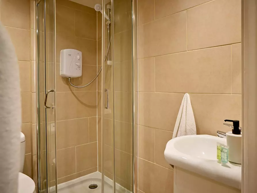 Immagine 2 di Appartamento in affitto  in Camden Park Road a Camden Town
