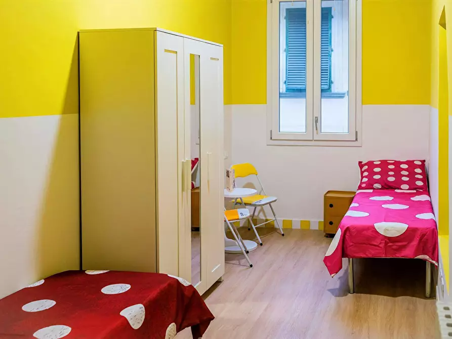 Immagine 3 di Camera condivisa in affitto  in Via di Mezzo a Firenze