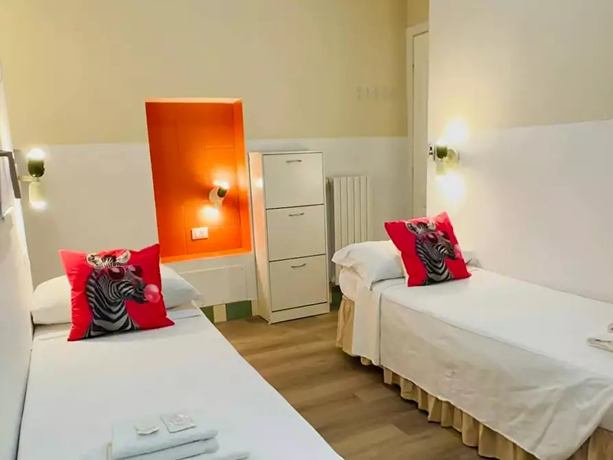 Immagine 1 di Camera condivisa in affitto  in Via di Mezzo a Firenze