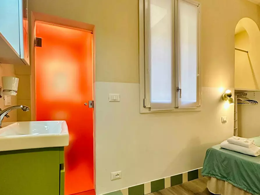 Immagine 7 di Camera condivisa in affitto  in Via di Mezzo a Firenze