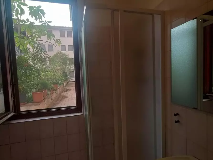 Immagine 5 di Camera in affitto  in Via San Giuseppe Benedetto Cottolengo a Pisa