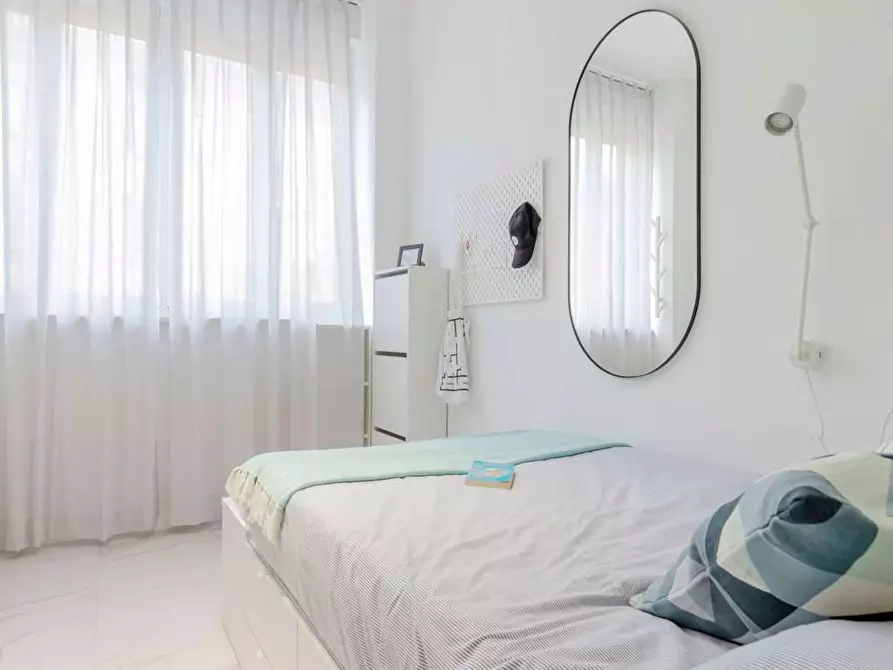 Immagine 2 di Camera in affitto  in Viale Bligny a Milano