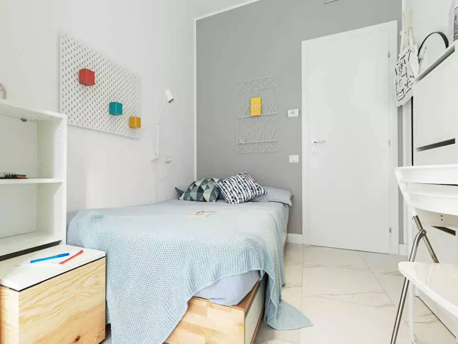 Immagine 2 di Camera in affitto  in Viale Bligny a Milano