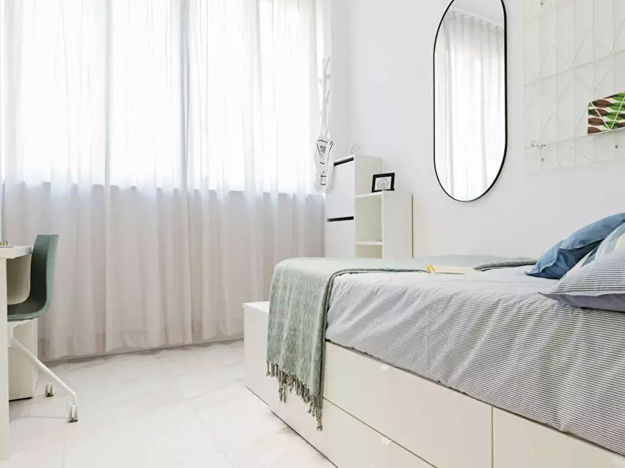 Immagine 2 di Camera in affitto  in Viale Bligny a Milano