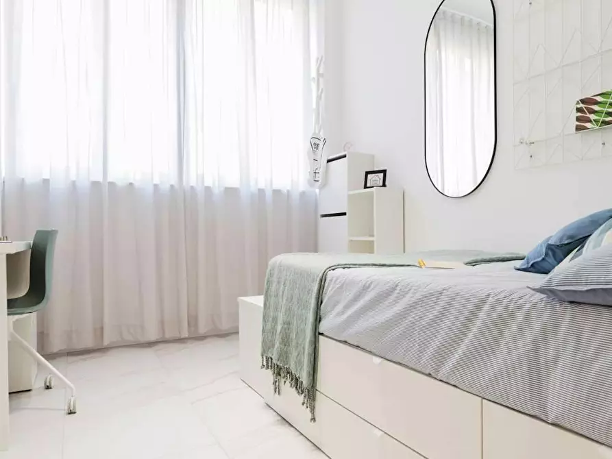 Immagine 2 di Camera in affitto  in Viale Bligny a Milano