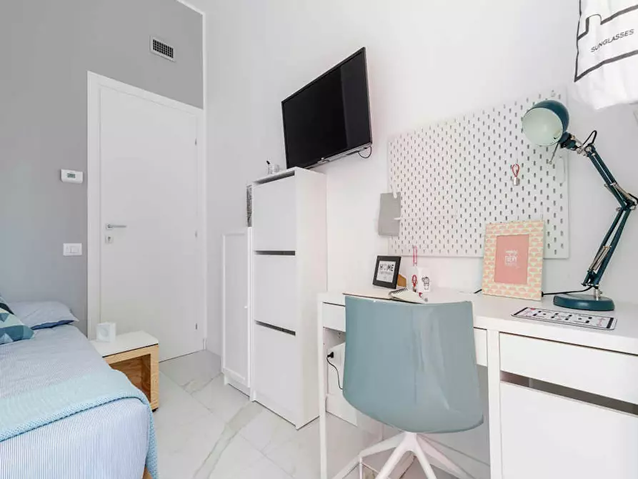 Immagine 4 di Camera in affitto  in Viale Bligny a Milano