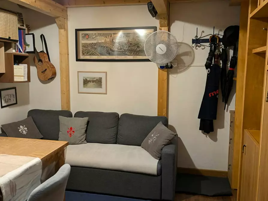 Immagine 1 di Appartamento in affitto  in Via Lorenzo Il Magnifico a Firenze