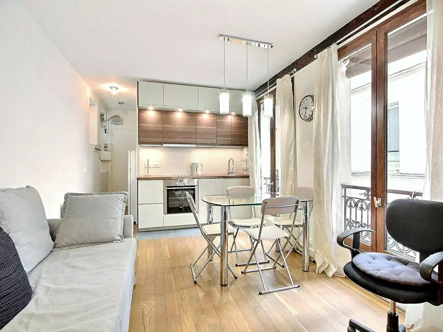 Immagine 1 di Appartamento in affitto  in Rue d'Arras a Paris 05