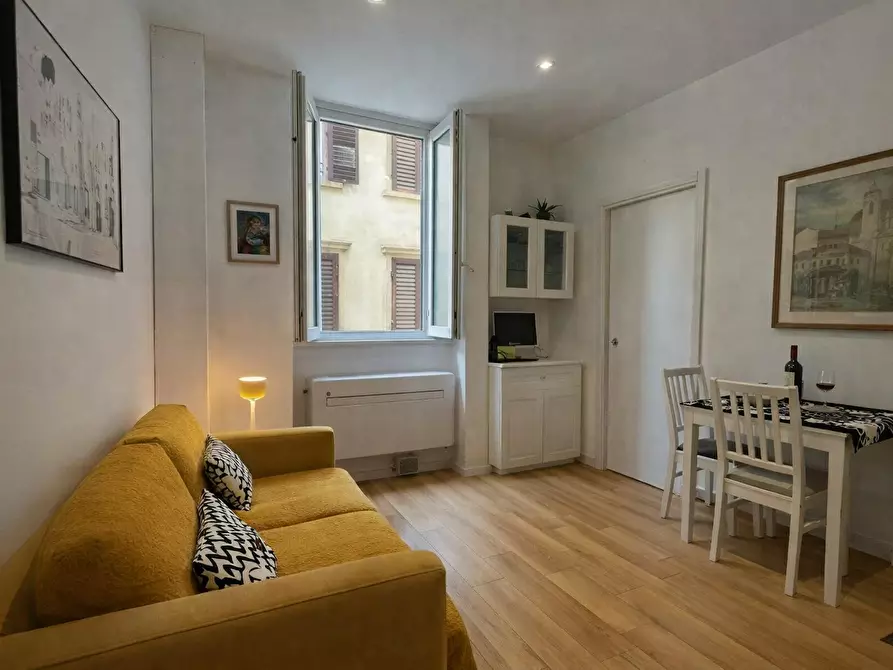 Immagine 1 di Appartamento in affitto  in Via Santa Elisabetta a Firenze