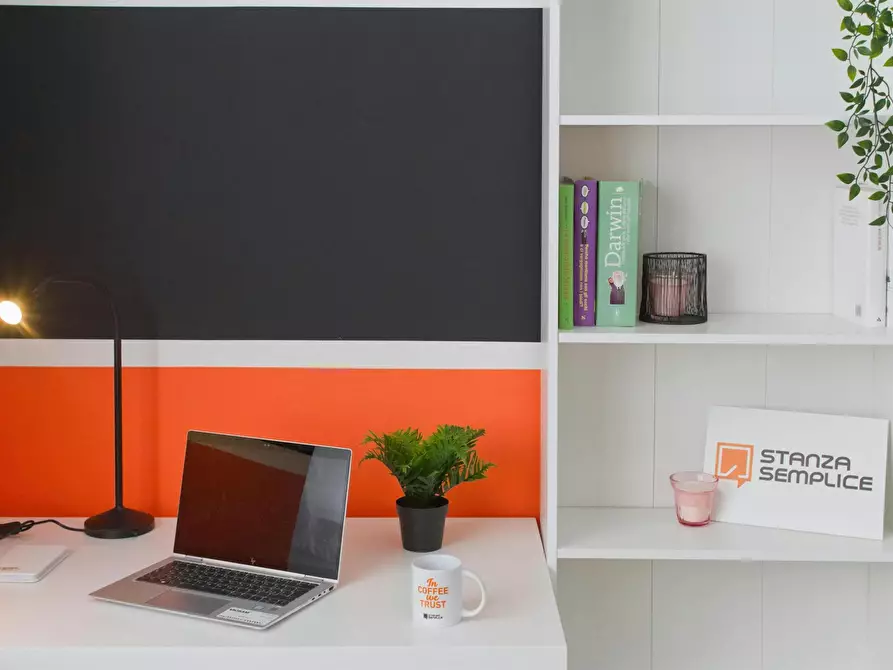 Immagine 6 di Camera in affitto  in Via Belvedere a Lecco