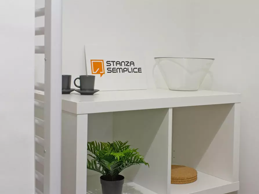 Immagine 9 di Camera in affitto  in Via Belvedere a Lecco