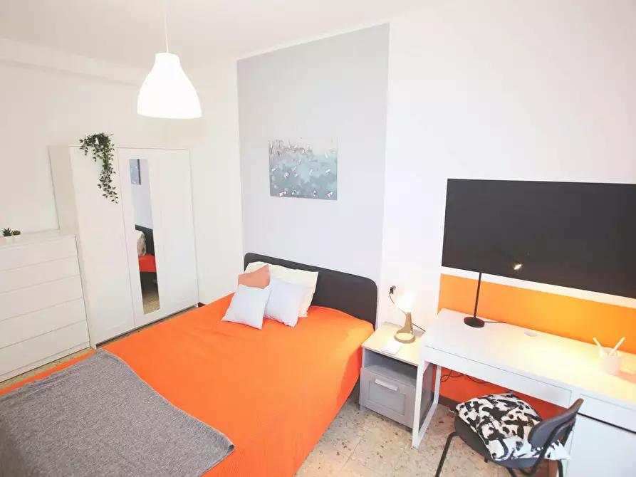 Immagine 4 di Camera in affitto  in Via Privata Nino Castelli a Lecco