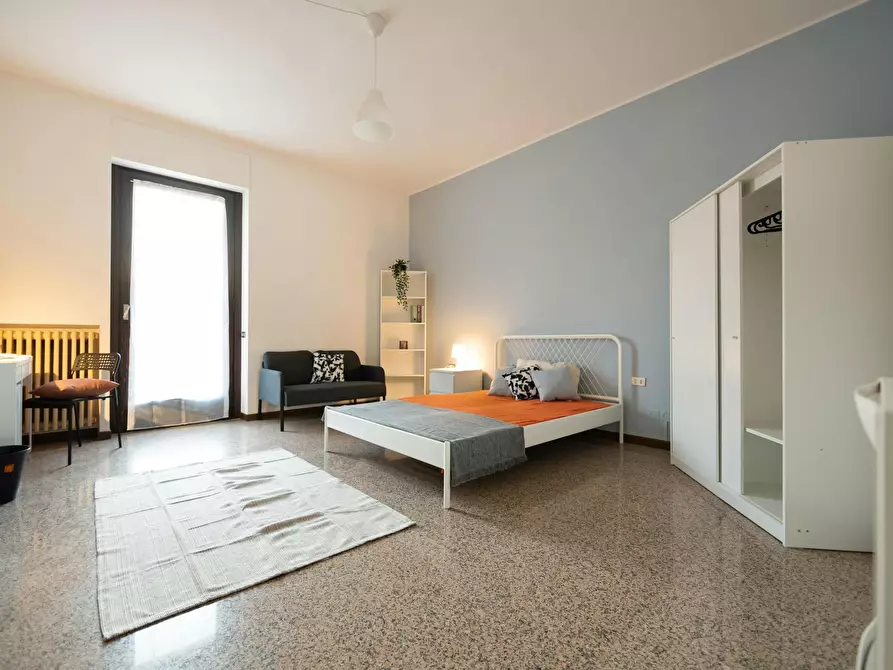 Immagine 2 di Camera in affitto  in Via Goito a Lecco