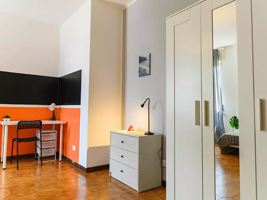 Immagine 1 di Camera in affitto  in Corso Carlo Alberto a Lecco