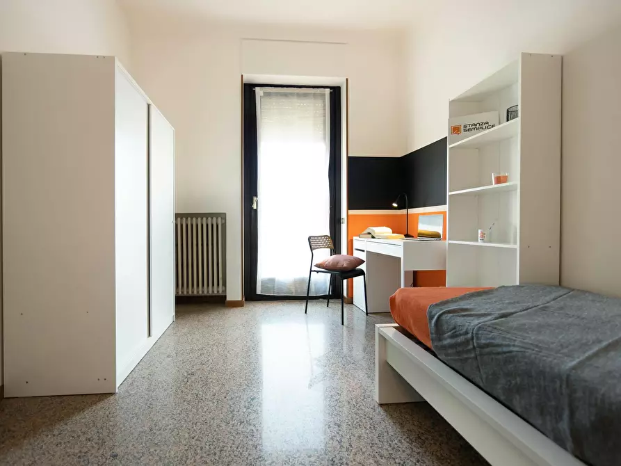 Immagine 3 di Camera in affitto  in Via Goito a Lecco