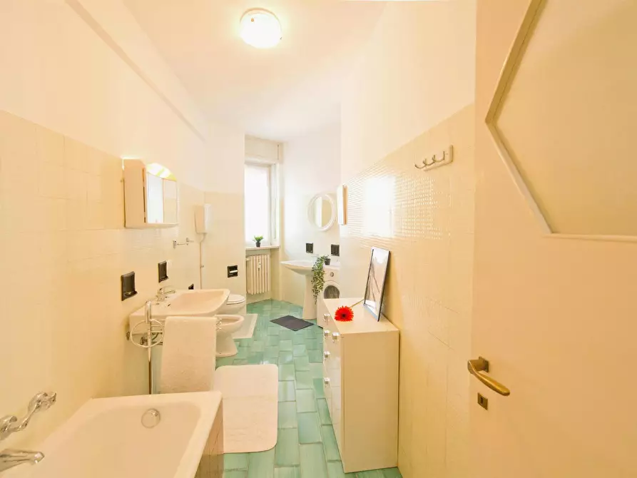 Immagine 9 di Camera in affitto  in Via Giuseppe Resinelli a Lecco