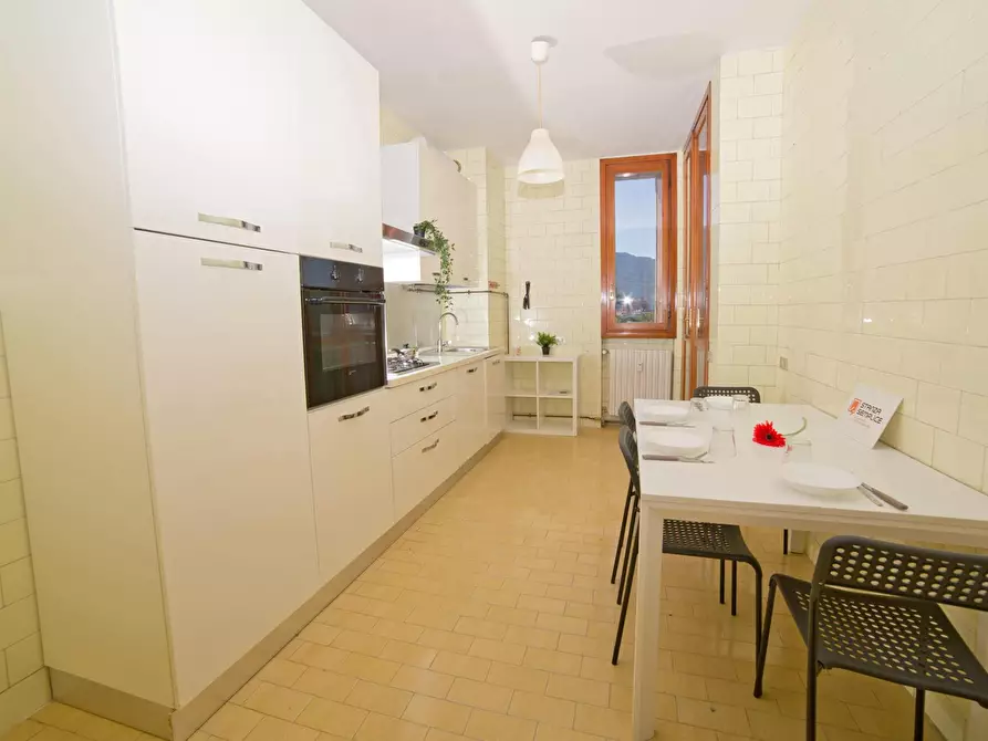 Immagine 7 di Camera in affitto  in Via Belvedere a Lecco