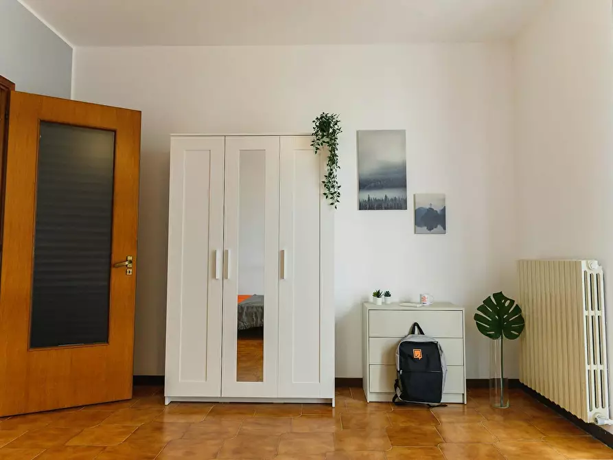 Immagine 2 di Camera in affitto  in Corso Carlo Alberto a Lecco