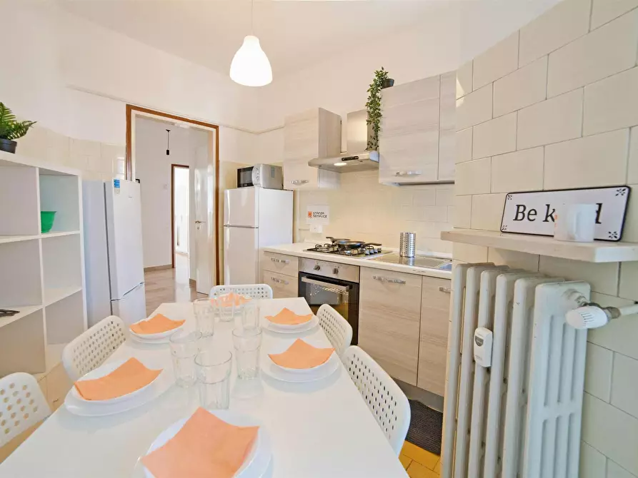 Immagine 8 di Camera in affitto  in Via Giuseppe Resinelli a Lecco