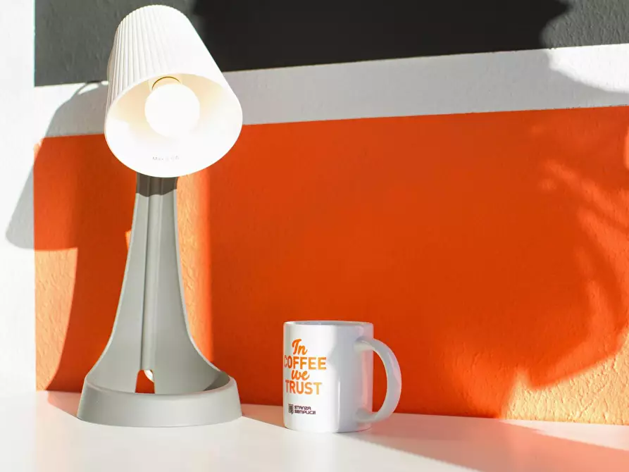 Immagine 1 di Camera in affitto  in Via Giuseppe Resinelli a Lecco