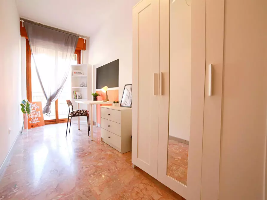 Immagine 3 di Camera in affitto  in Via Como a Lecco