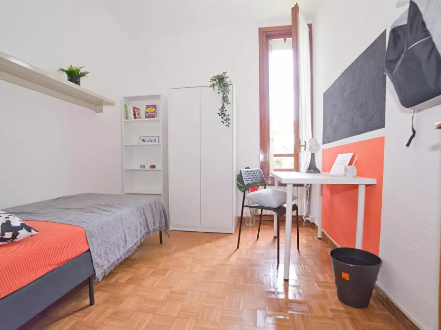 Immagine 4 di Camera in affitto  in Via Belvedere a Lecco