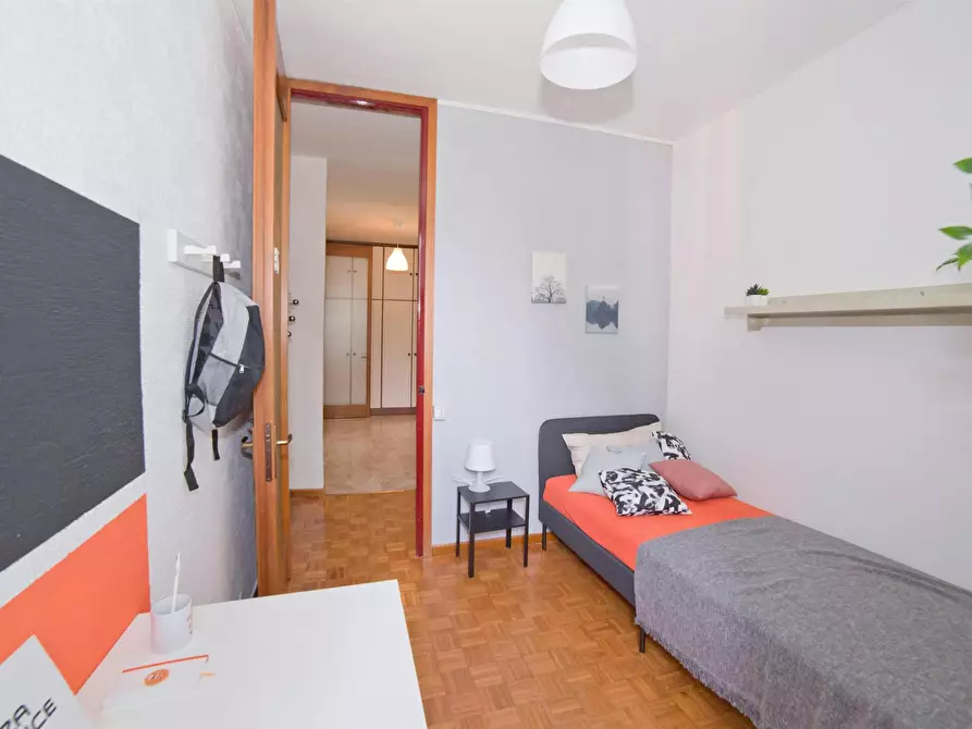 Immagine 3 di Camera in affitto  in Via Belvedere a Lecco