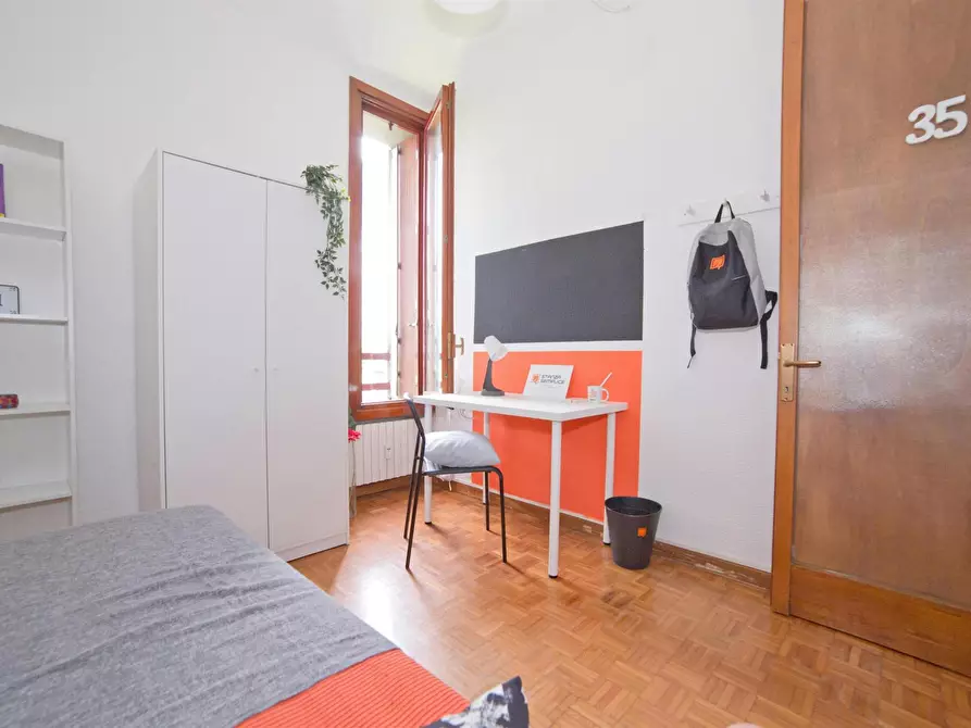 Immagine 1 di Camera in affitto  in Via Belvedere a Lecco