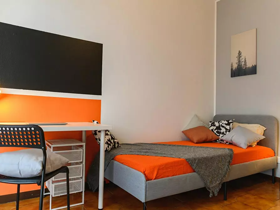 Immagine 2 di Camera in affitto  in Corso Carlo Alberto a Lecco