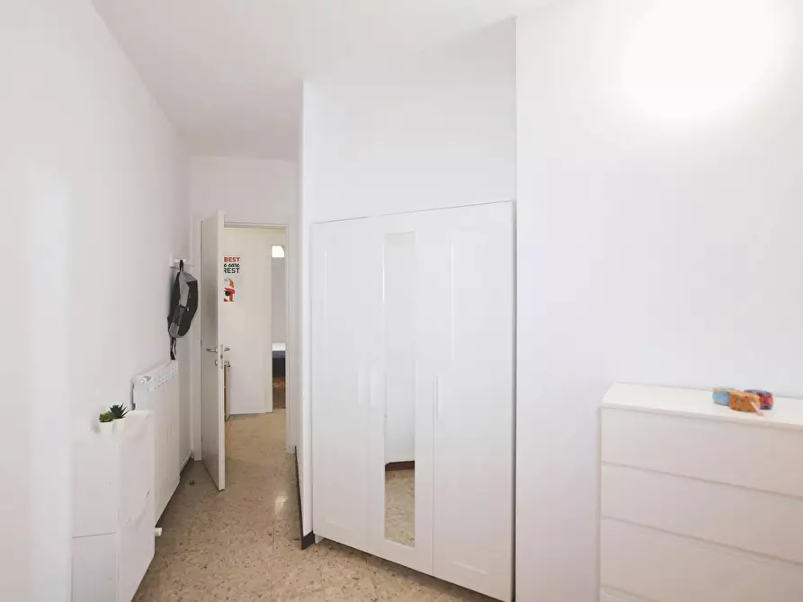 Immagine 3 di Camera in affitto  in Via Privata Nino Castelli a Lecco