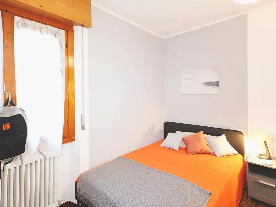 Immagine 6 di Camera in affitto  in Via Privata Nino Castelli a Lecco