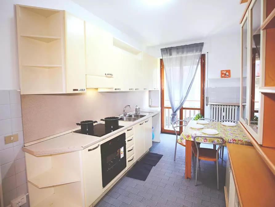 Immagine 10 di Camera in affitto  in Via Salvatore Sassi a Lecco