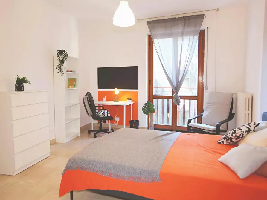 Immagine 1 di Camera in affitto  in Via Salvatore Sassi a Lecco