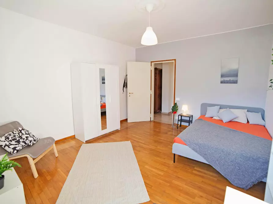Immagine 6 di Camera in affitto  in Via Giuseppe Resinelli a Lecco