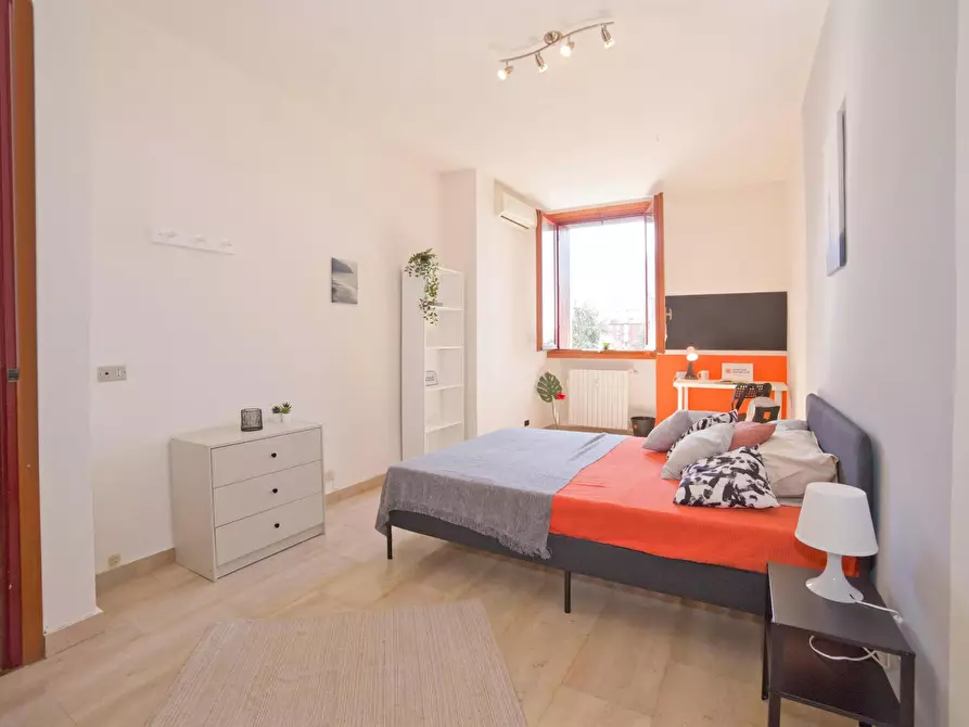 Immagine 2 di Camera in affitto  in Via Belvedere a Lecco