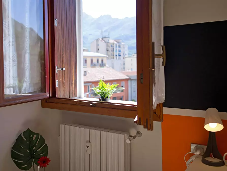 Immagine 5 di Camera in affitto  in Via Belvedere a Lecco