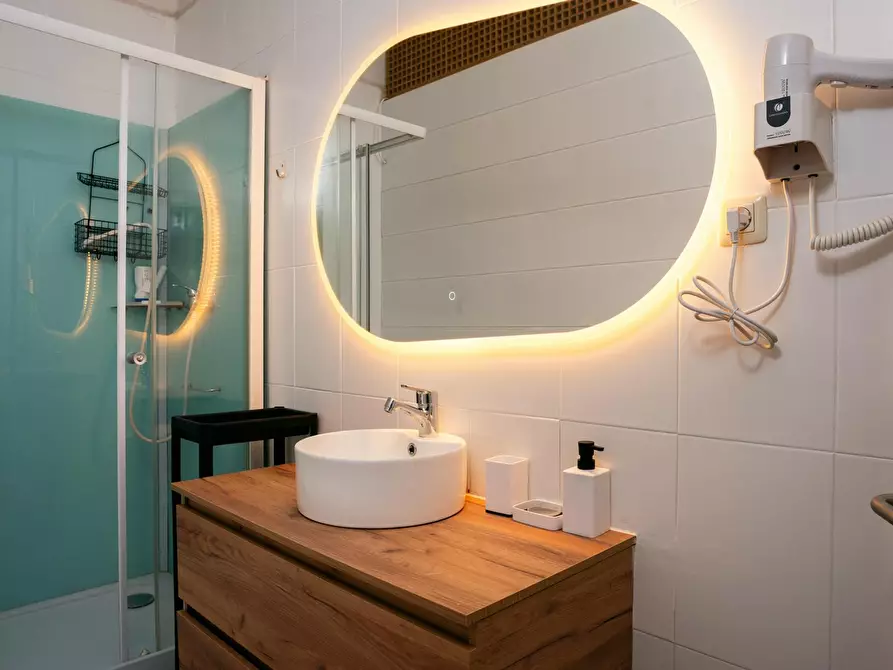 Immagine 9 di Camera in affitto  in Carrer del Comte d'Urgell a Barcelona