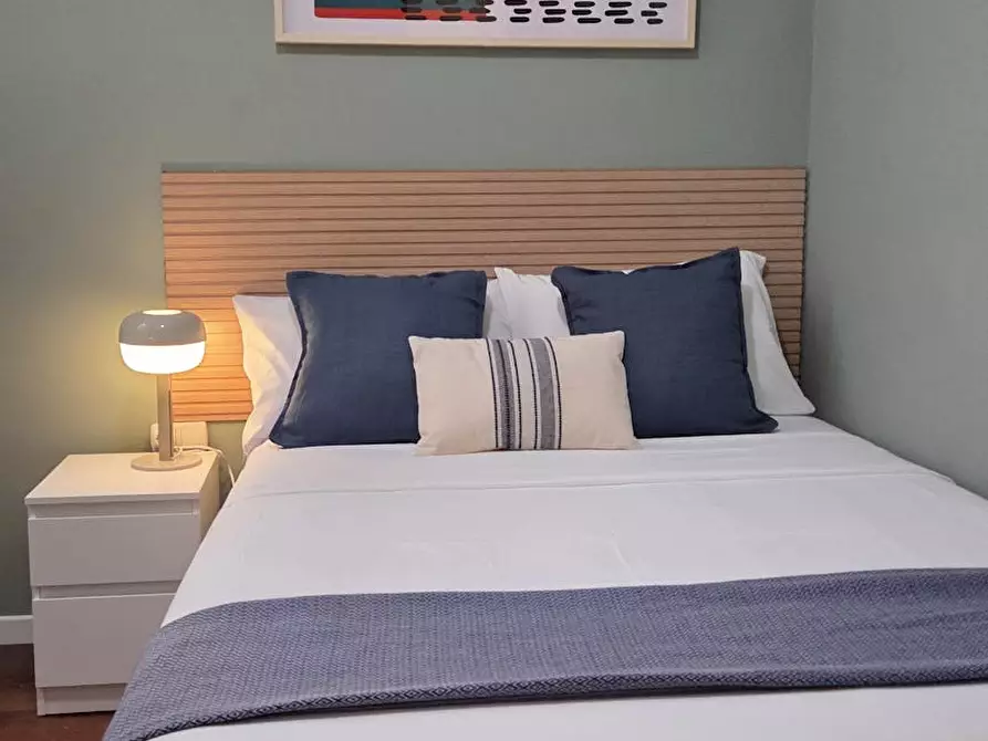 Immagine 1 di Camera in affitto  in Carrer del Comte d'Urgell a Barcelona