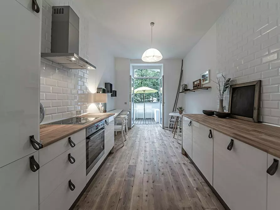 Immagine 1 di Appartamento in affitto  in Dianastraße a Düsseldorf