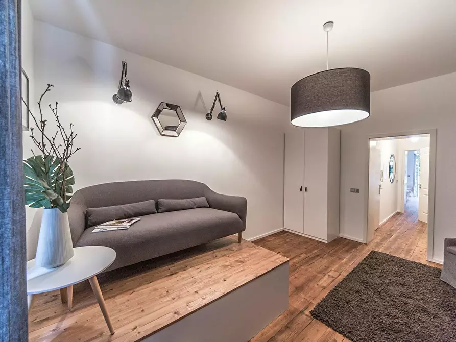 Immagine 7 di Appartamento in affitto  in Dianastraße a Düsseldorf