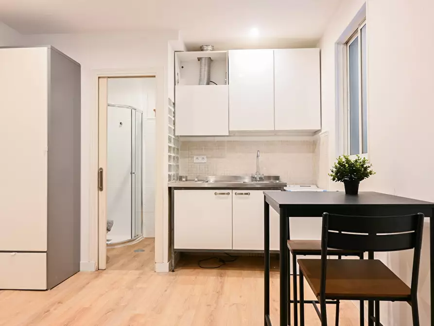 Immagine 2 di Appartamento in affitto  in Calle de San Lorenzo a Madrid