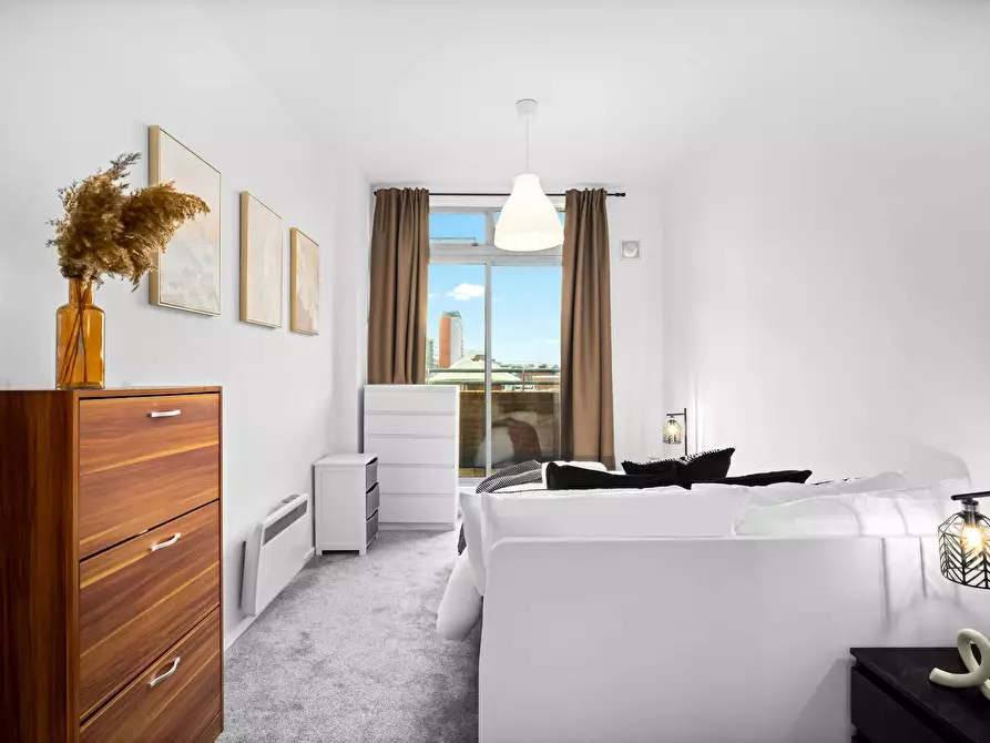 Immagine 5 di Appartamento in affitto  in Old Snow Hill a 